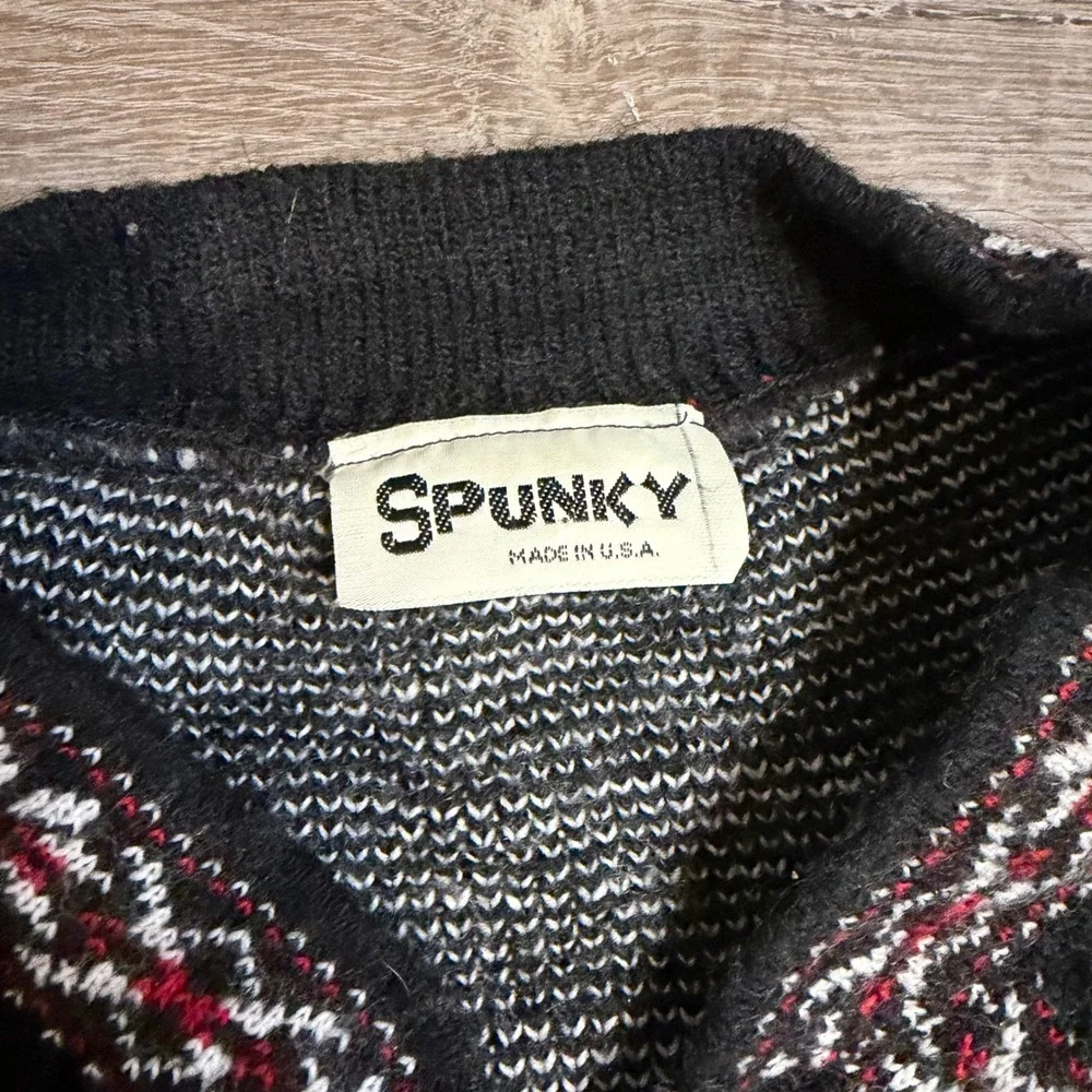 Vintage Spunky Nordic Sweater Black White Red Metal Clasp Made in USA Large